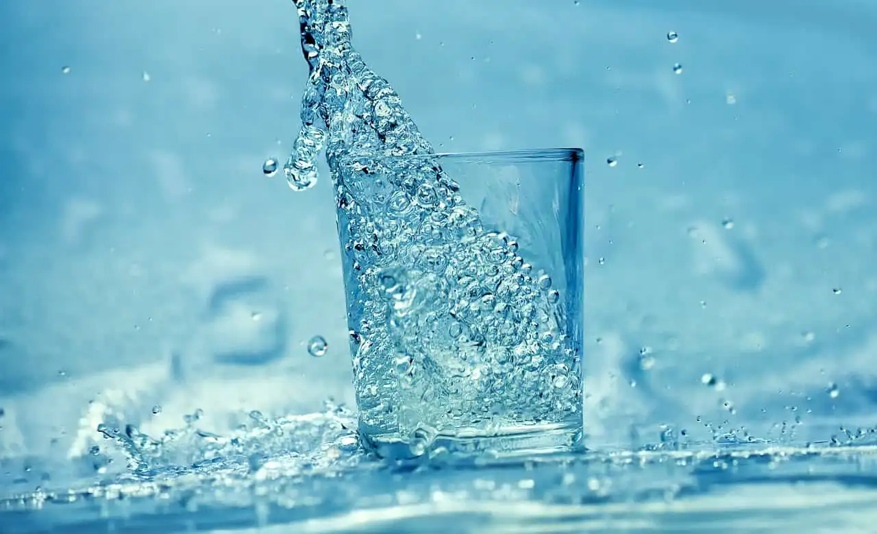 Read more about the article Water Softener Resin Types Explained: Does Crosslink Percentage Actually Matter?